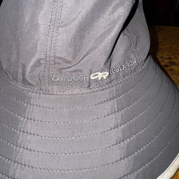 Outdoor Research reversible Hat - Picture 2 of 5